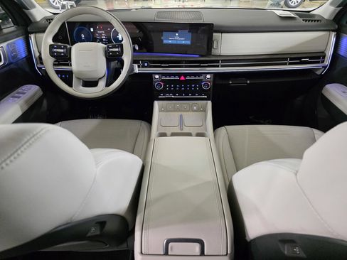 Used 2024 Hyundai Santa Fe Calligraphy AWD/4WD image 19