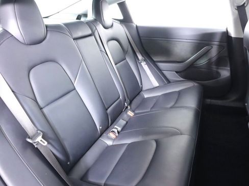 Used 2018 Tesla Model 3 Long Range image 39