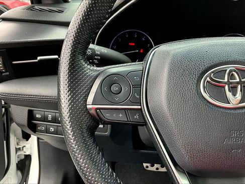 Used 2019 Toyota Avalon Touring FWD image 11