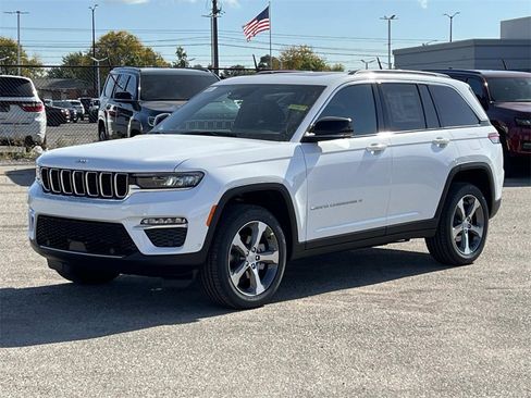 New 2025 Jeep Grand Cherokee Limited image 6