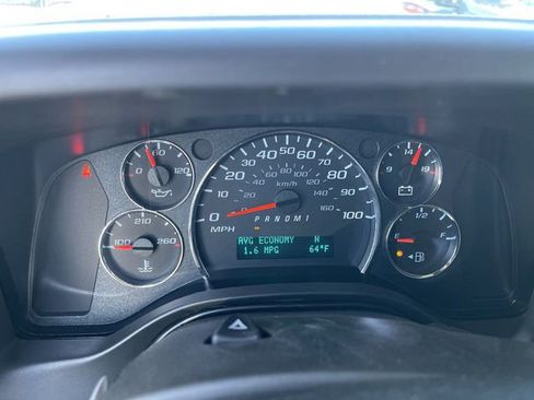 New 2025 GMC Savana 2500 w/ Driver Convenience Package RWD image 9