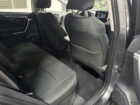 Used 2025 Toyota RAV4 LE image 32