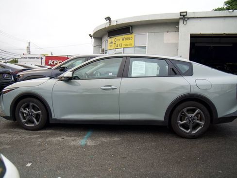 Used 2025 Kia K4 FWD image 4