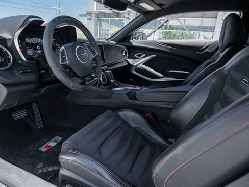 Used 2021 Chevrolet Camaro ZL1 RWD image 19