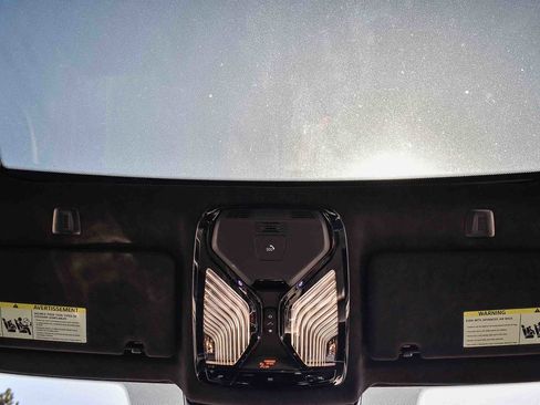 Used 2022 BMW M5 image 14