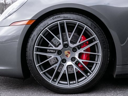 Certified 2024 Porsche 911 Targa 4S image 33