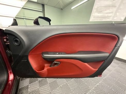 Used 2018 Dodge Challenger SRT Hellcat RWD image 14