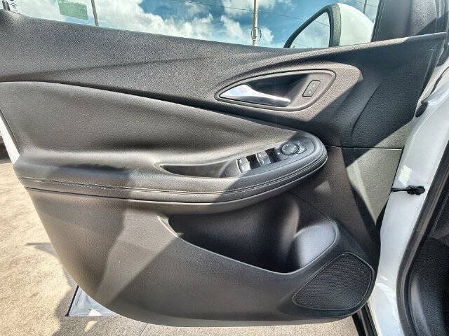 Used 2023 Buick Encore GX Select w/ Safety Package II FWD image 20