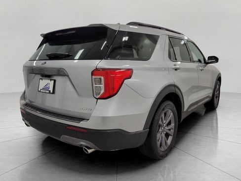 Used 2024 Ford Explorer XLT w/ Equipment Group 202A AWD/4WD image 47