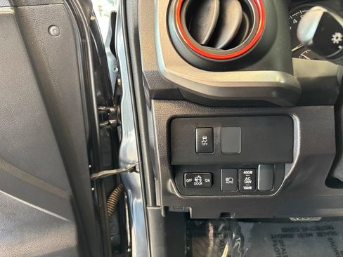Used 2023 Toyota Tacoma TRD Sport w/ Black Out Package (TMS) AWD/4WD image 16