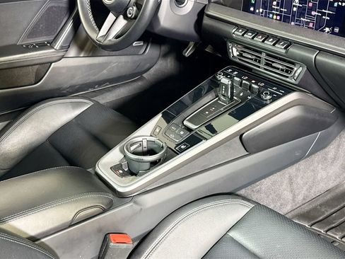 Certified 2022 Porsche 911 Carrera RWD image 40