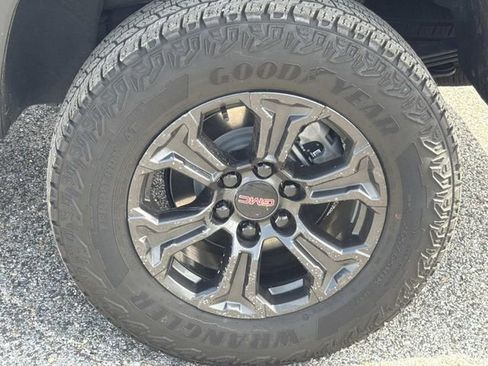 Used 2024 GMC Canyon Elevation RWD image 14