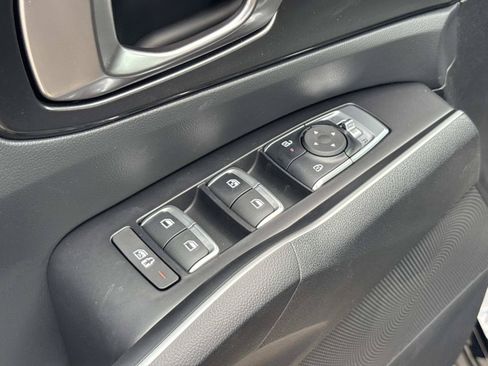 New 2026 Kia Sorento LX FWD image 16