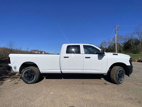 New 2026 RAM 2500 Tradesman AWD/4WD image 31
