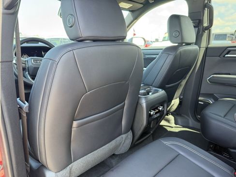 Used 2024 GMC Acadia Elevation image 53