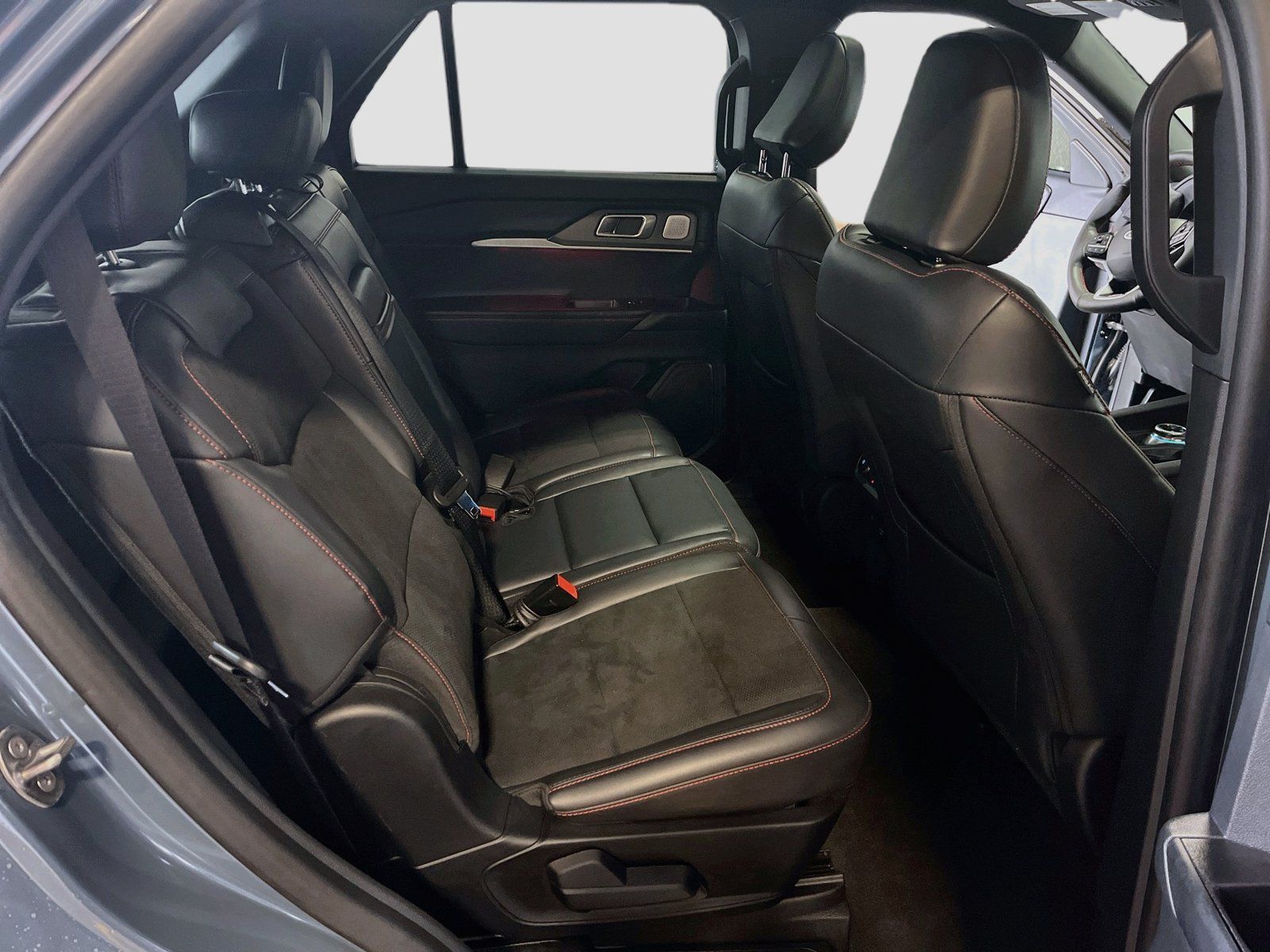 Used 2026 Ford Explorer ST w/ Sun And Sound Package AWD/4WD image 30
