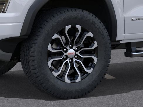 New 2026 GMC Canyon Denali AWD/4WD image 9