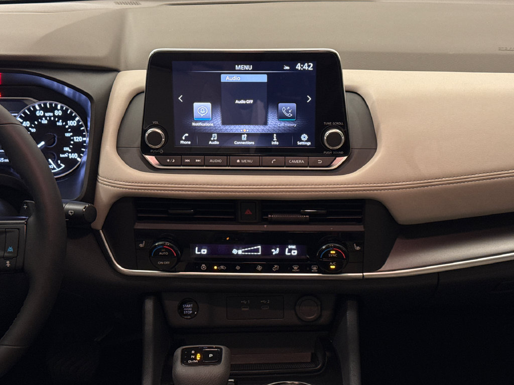 Used 2026 Nissan Rogue Dark Armor FWD image 15