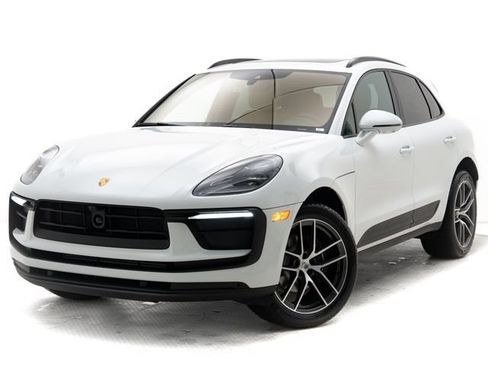 Certified 2026 Porsche Macan AWD/4WD image 1