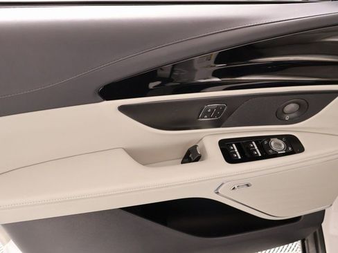 New 2026 Lincoln Nautilus Premier w/ Equipment Group 102A AWD/4WD image 17