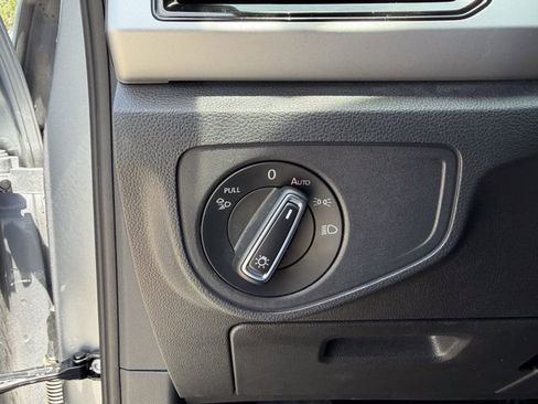 Used 2023 Volkswagen Atlas Cross Sport SEL AWD/4WD image 8