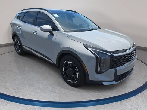 Used 2026 Kia Sportage EX w/ EX Panorama Roof Package FWD image 3
