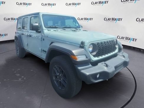 Used 2024 Jeep Wrangler Unlimited Sport AWD/4WD image 7