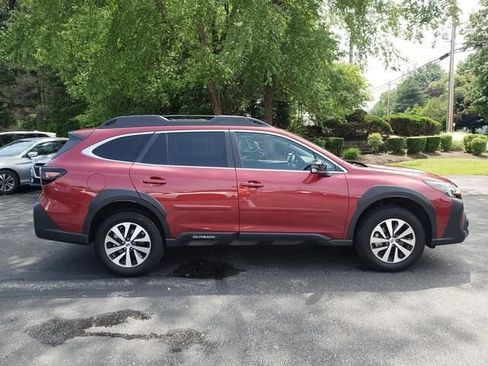 Certified 2024 Subaru Outback Premium AWD/4WD image 2