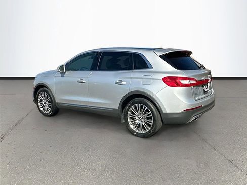 Used 2016 Lincoln MKX Reserve w/ Climate Package AWD/4WD image 5