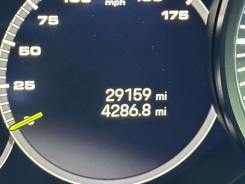 Used 2022 Porsche Cayenne E-Hybrid AWD/4WD image 21