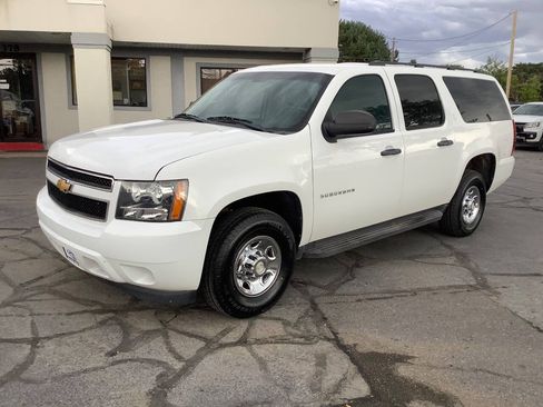 Used 2012 Chevrolet Suburban 2500 w/ Skid Plate Package AWD/4WD image 23