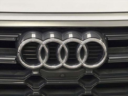 Used 2023 Audi Q5 2.0T Premium Plus w/ Premium Plus Package AWD/4WD image 7