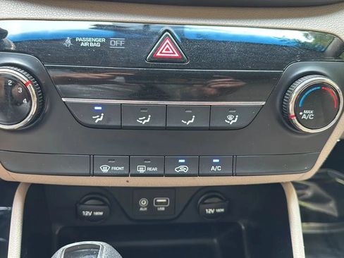 Used 2017 Hyundai Tucson SE w/ SE Popular Package 02 FWD image 2