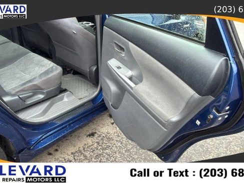 Used 2014 Toyota Prius V Three FWD image 30