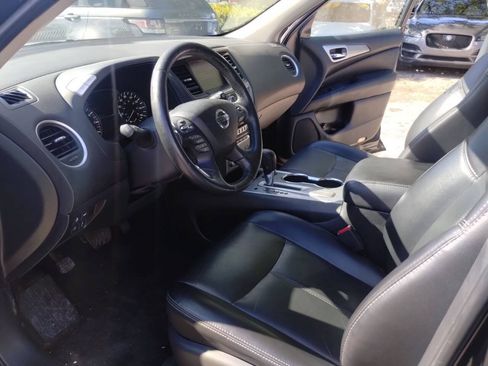 Used 2018 Nissan Pathfinder SL FWD image 20