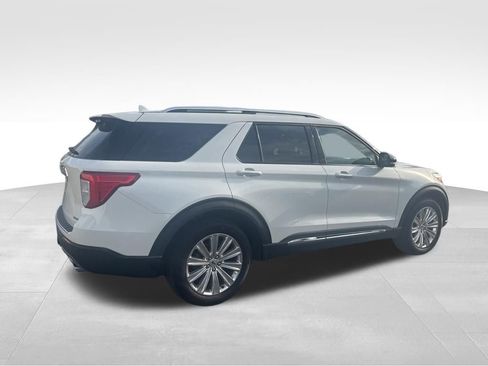 Used 2023 Ford Explorer Limited w/ Equipment Group 301A AWD/4WD image 4