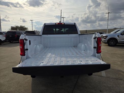 Used 2025 RAM 1500 Laramie w/ Sport Appearance Package image 28