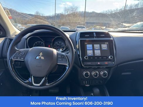 Used 2024 Mitsubishi Outlander Sport SE image 8