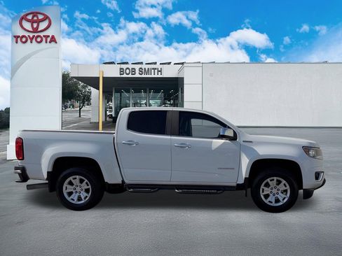 Used 2017 Chevrolet Colorado LT w/ Luxury Package, Chrome RWD image 5