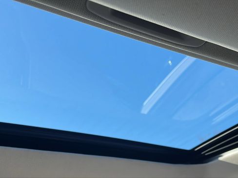 Used 2020 Subaru Outback Limited image 24