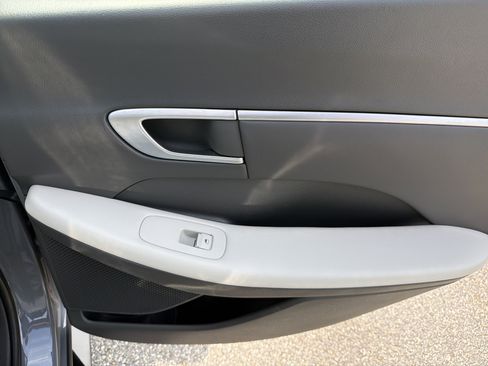 Used 2024 Hyundai Sonata SEL FWD image 25