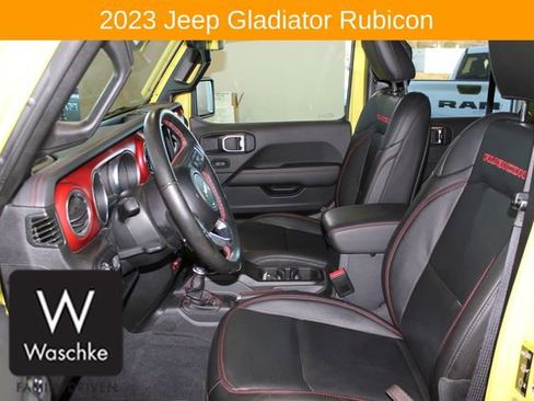 Used 2023 Jeep Gladiator Rubicon w/ LED Lighting Group image 17