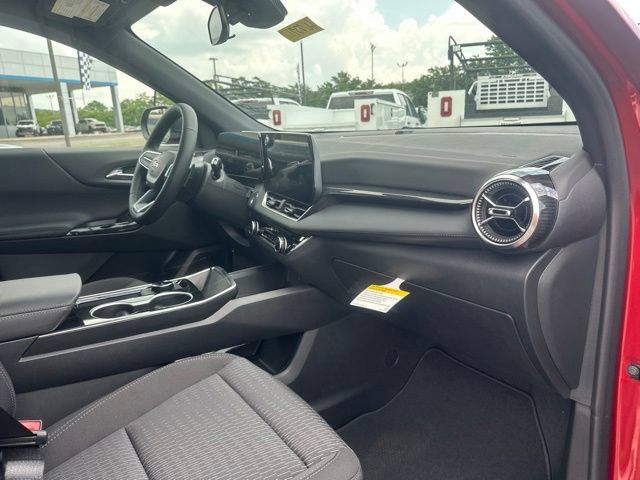 New 2026 Chevrolet Equinox LT FWD image 32