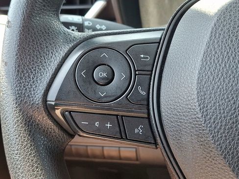 Used 2023 Toyota Corolla LE FWD image 21