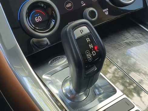 Used 2018 Land Rover Range Rover Sport HSE image 34