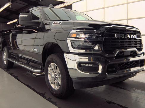 Used 2026 RAM 2500 Big Horn AWD/4WD image 1
