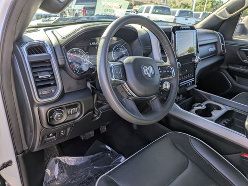 Used 2025 RAM 1500 Laramie w/ Sport Appearance Package AWD/4WD image 14