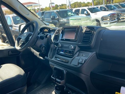 New 2026 RAM ProMaster 1500 w/ Convenience Group image 11