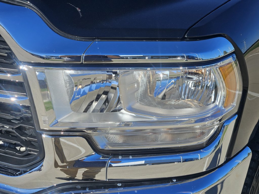 Used 2024 RAM 2500 Tradesman w/ Chrome Appearance Group AWD/4WD image 10
