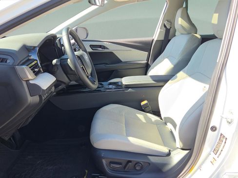 Certified 2025 Toyota Camry XLE image 12